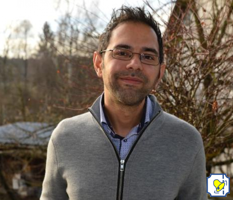 Hi! Mein Name ist Michel Ramchandani
Ich habe die Seite guetschin.ch mit Freude für Sie entwickelt. Ich hoffe, dass ich Ihnen damit helfen kann, Ihre Gutscheine Ihrer Bestimmung zuzuführen und diese endlich einzulösen.